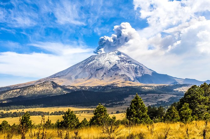 Iztaccihuatl Volcano Hike with an Alpinist - Timing and the van: why your day might feel longer than the hike