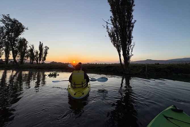 Kayak at sunrise in Xochimilco: agroecological experience - Agroecology storytelling with Juan, Diego, and Laila