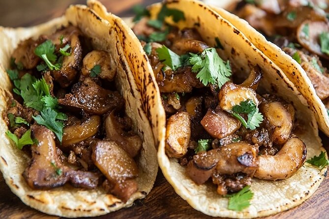 La Roma and Condesa Taco Tour + drinks - Why this taco tour in Roma and Condesa works as a night plan