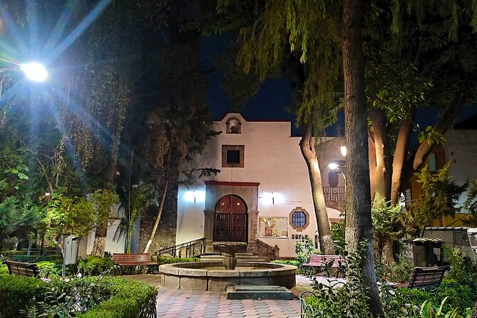 La Roma and Condesa Taco Tour + drinks - Plaza Rio de Janeiro: witches, a shaman story, and free admission