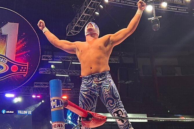 Live Wrestling from the Best Area of the Arena Mexico - Your 2 to 3 hour evening, what the timeline feels like
