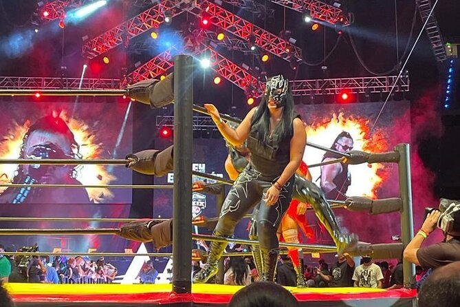 Lucha Libre and Mariachi - Two Traditions, One Evening: How the Lucha Libre and Mariachi Combo Feels