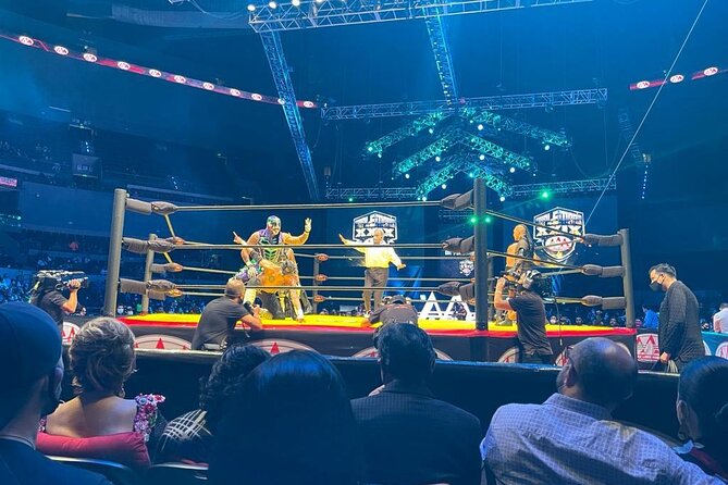 Lucha Libre and Mariachi - Stop 1: Lucha Libre in Mexico City, Masks, Acrobatics, and Showmanship