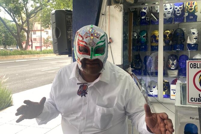 Lucha Libre and Mariachi - Guides, Group Style, and Getting the Most From a 5-Hour Evening
