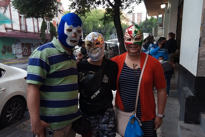 Lucha Libre, Pulque and Tacos Tour in Mexico City - Starting With Tacos at a Real Local Place