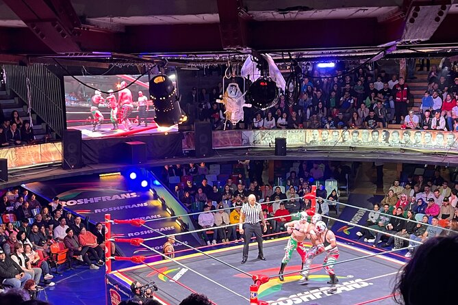 Lucha Libre Saturday Show in Mexico City (SEATS FROM BALCONY) - Key things to know before you go