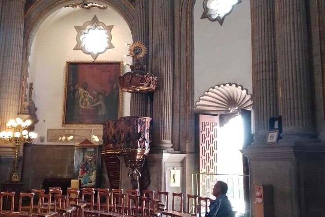 Meet the iconic Basilica of Guadalupe in Mexico City - Stop 3: Basilica de Santa Maria de Guadalupe, scale and clear sightlines