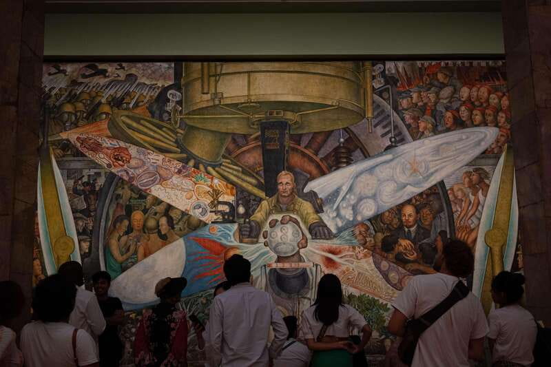 Mexican muralism with a true Art lover - Why Palacio de Bellas Artes is the smart starting point