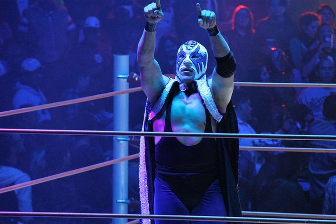 Mexican Wrestling: Experience Lucha Libre in Mexico City - Seats, Comfort, and the Rules for Cameras and Tips