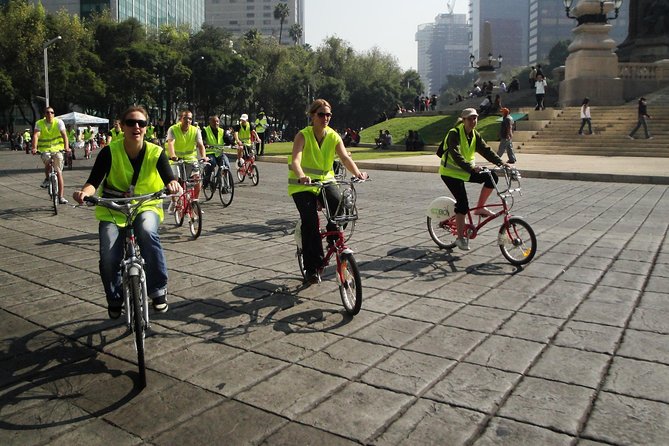 Mexico bike tour - Riding in Mexico City Traffic, the Calm Way
