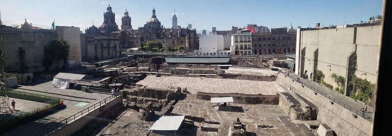 Mexico City: 10 Wonders of the Historic Center - Ideal Bakery and Dulcería de Celaya: bread and sweets as history on your tongue
