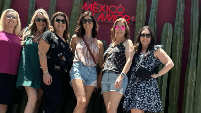 Mexico City: 3–Hour Polanco Food Tour - The guides: from chef-level detail to local history talk