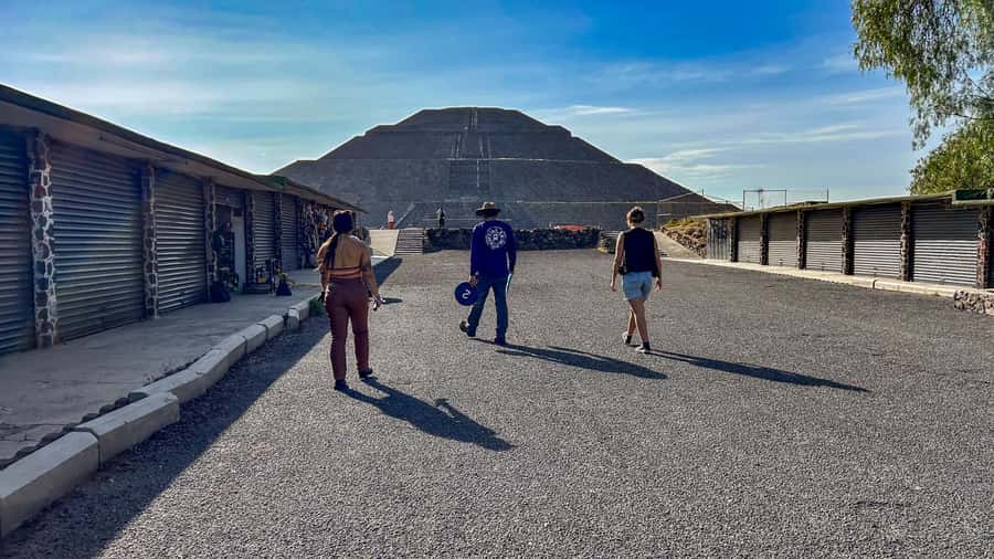 Mexico City: Afternoon Tour to Teotihuacan - Getting there from Mexico City, and how the tour starts
