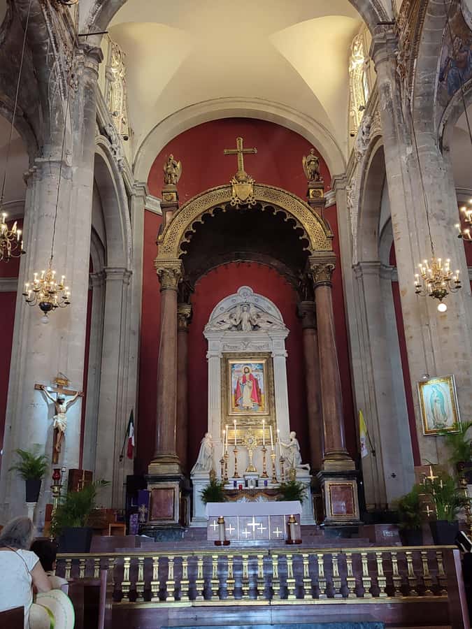 Mexico City: Basilica of Guadalupe Complex Tour - Key things you’ll notice on this tour