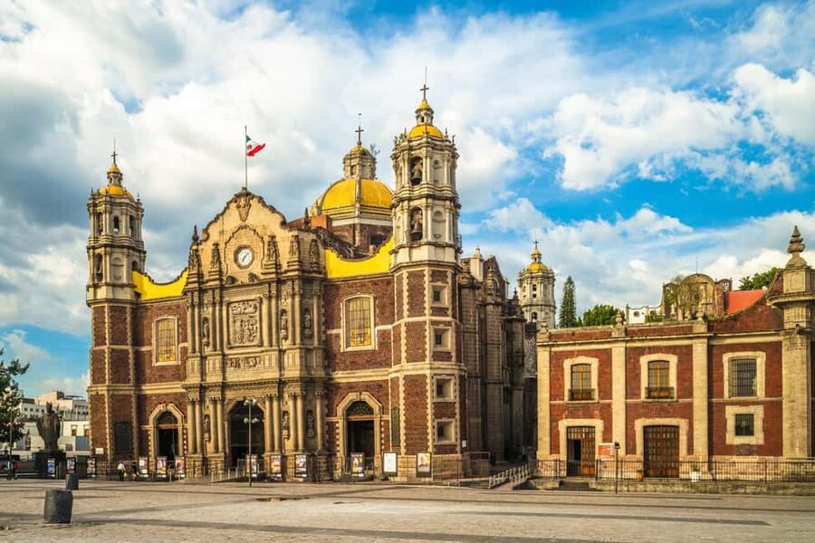 Mexico City: Basilica of Our Lady of Guadalupe Private Tour - Seeing the Virgin of Guadalupe image up close
