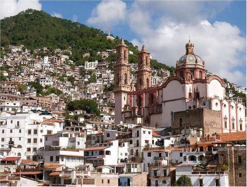 Mexico City: Cacahuamilpa Caves and Taxco Small-Group Tour - Transition to Taxco: Lunch Base and a Cable Car Choice