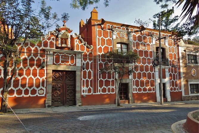 Mexico City (Coyoacan) Scavenger Hunt and Sights Self-Guided Tour - The scavenger hunt workflow, from hint to points