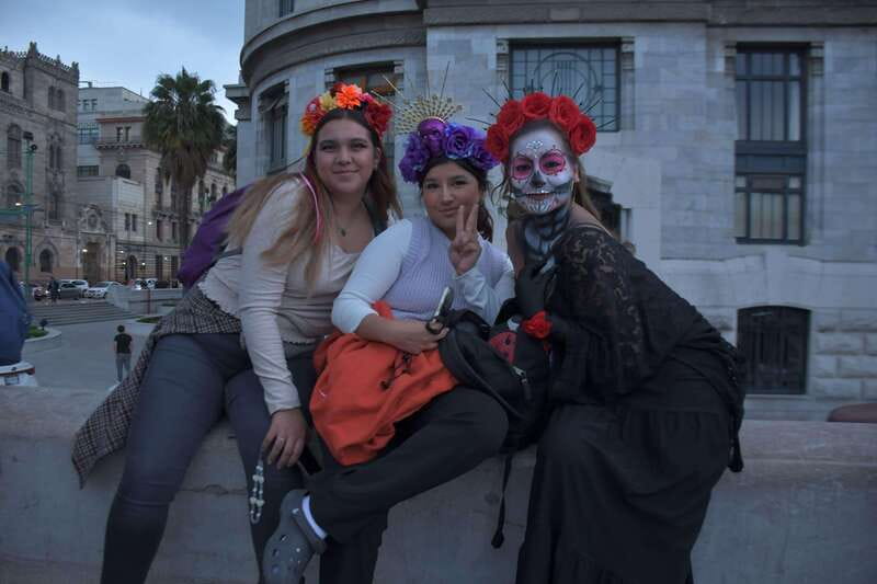 Mexico City: Day of the Dead Tour - The illuminated City Drive: Revolution, Angel de la Independencia, and Reforma