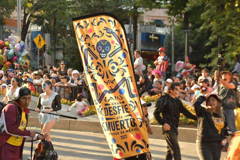 Mexico City: Day of the Dead Tour - Timing, traffic, and the reality of waiting on holiday night