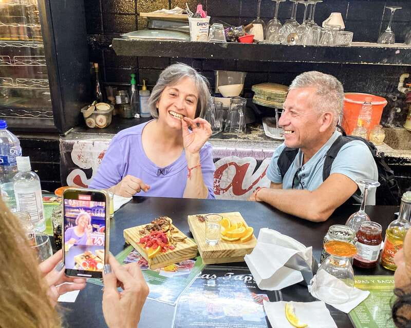 Mexico City: Exotic Food Tasting Tour & Local Markets - Lunch at Los Especiales and why the first meal sets the tone