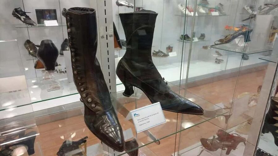 Mexico City: Gay Tales - Meeting at MIDE Museum, then walking with purpose