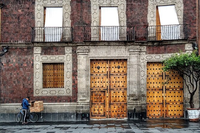 Mexico City: Hidden Markets, Street Food & Salsa-Making Tour - Practical Tips: Shoes, Rain, Photos, and What to Bring