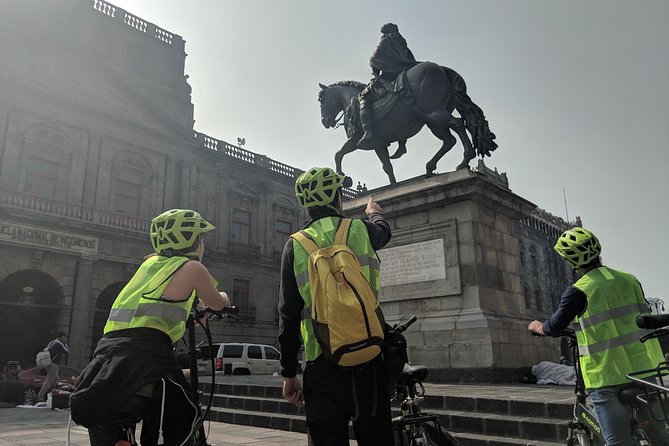 Mexico City Highlights E-Bike Tour With Foodie Stops - Riding Reforma’s Corridor: a major avenue, a faster pace, real-city navigation