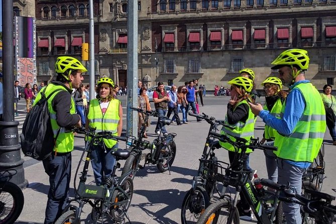 Mexico City Highlights E-Bike Tour With Foodie Stops - Stop 3: Mercado de San Juan, colors, scents, and the snack-stop moment