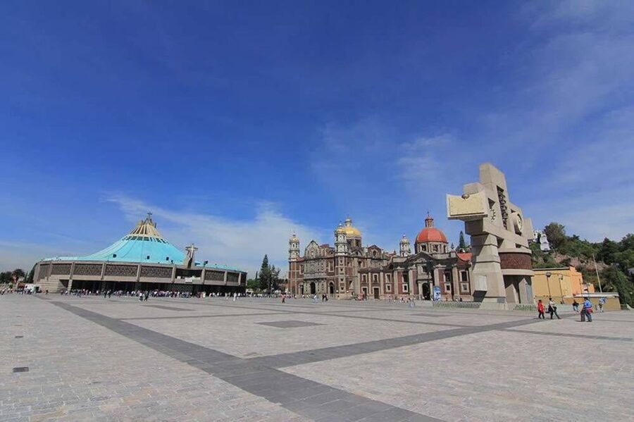 Mexico City: Hop-on Hop-off City Tour by Turibus 1-Day Pass - Basílica Circuit: Spiritual Stops and Seasonal Closures