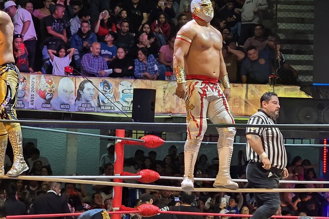 Mexico City Lucha Libre with Hotel Pickup - Hotel pickup in Mexico City: helpful when it works, annoying when it does not