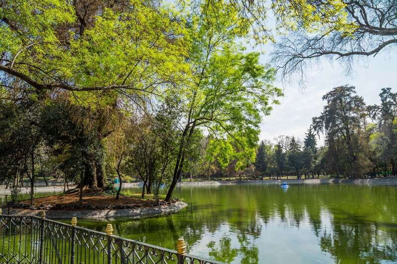 Mexico City: Private Chapultepec Park Bike Tour - Moctezuma baths, Chapultepec Lake, and the zoo view from the ride