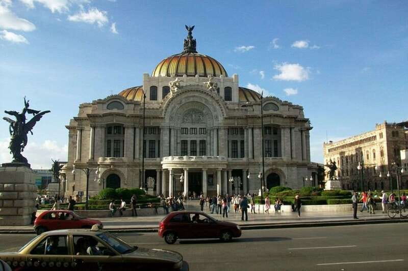 Mexico City: Private custom tour with a local guide - Walking the city: monuments, murals, and neighborhood context