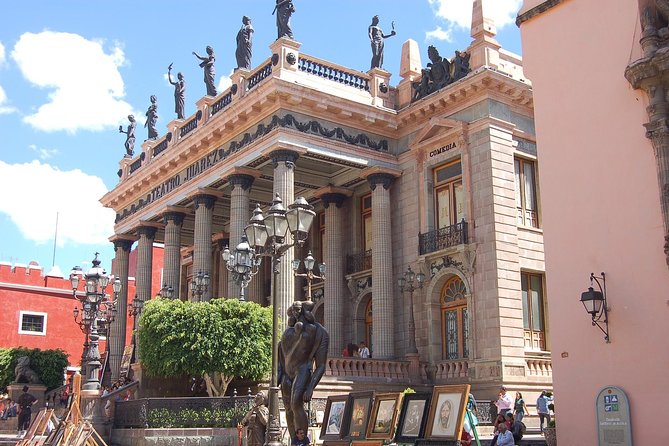 Mexico City Private & Personalized Full-Day Tour with a Local - Parque Mexico and street snacks when the afternoon hits
