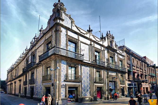 México City Private Tour - Stop 2: Palacio de Bellas Artes and why one hour is the right amount