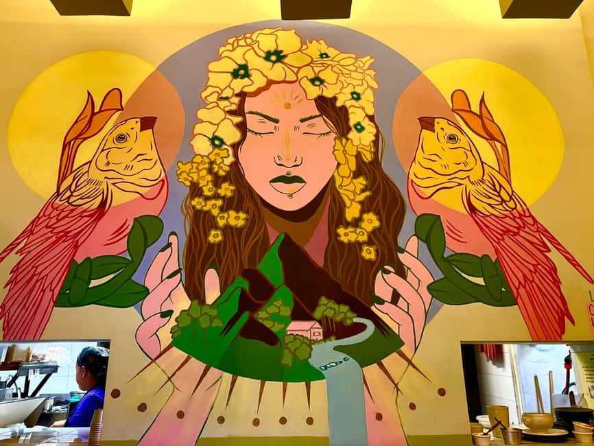 Mexico City: Roma and Condesa Neighborhoods Walking Tour - The 30-Minute Visit: Design Stores, Vinyl, and Fashion Details