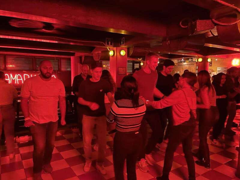 Mexico City: Salsa Dancing Experience - Group Energy and the Quick Mix: How to Handle It Like a Pro