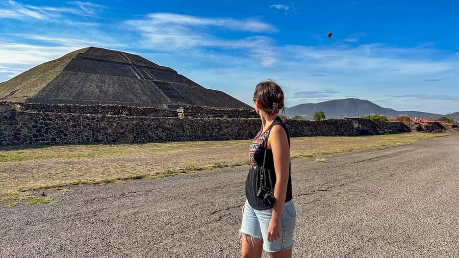 Mexico City: Teotihuacan Early Access & Tula Private Tour - Obsidian workshop and tequila tasting: a craft stop that isn’t just a souvenir trap