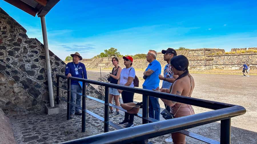 Mexico City: Teotihuacan Early Morning Access Half-Day Tour - Obsidian workshop plus tequila tasting: cultural stops and the shopping reality