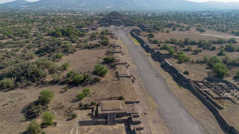 Mexico City: Teotihuacan First Entry Tour with Expert Guide - Obsidian Workshop and Arts Market Stop: More Than a Detour