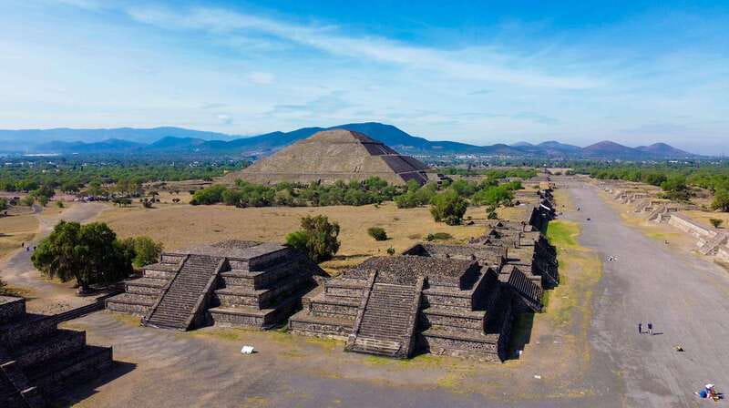 Mexico City: Teotihuacan First Entry Tour with Expert Guide - Getting the Most Out of 8 Hours: What to Bring and How to Pace