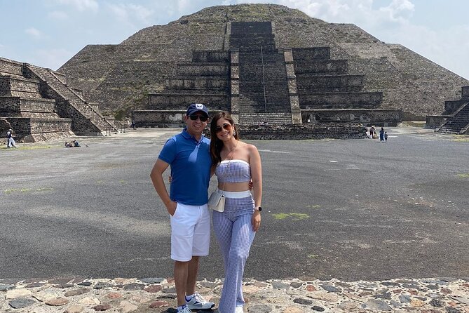 Mexico City : Teotihuacan Pyramids - Teotihuacan pyramids: Sun, Moon, Causeway of the Dead, and palaces