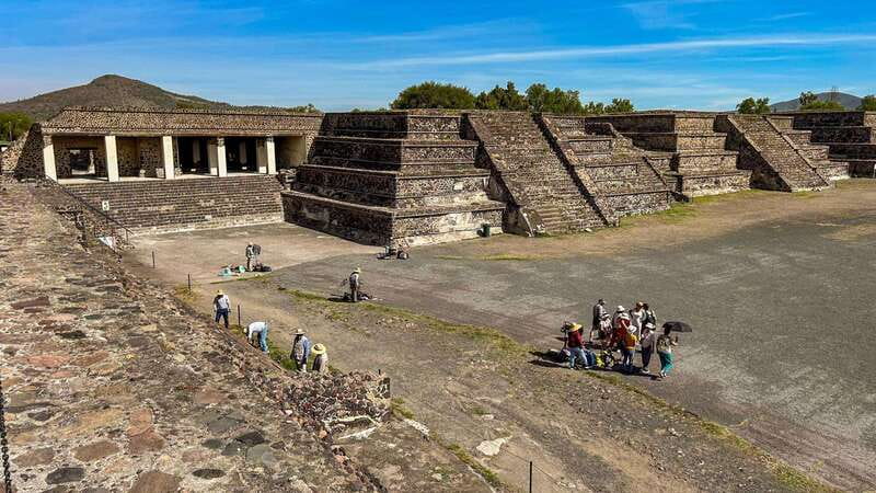 Mexico City: Teotihuacan Pyramids Early Access Guided Tour - Temple of the Feathered Serpent and Quetzalpapalotl Palace Carvings