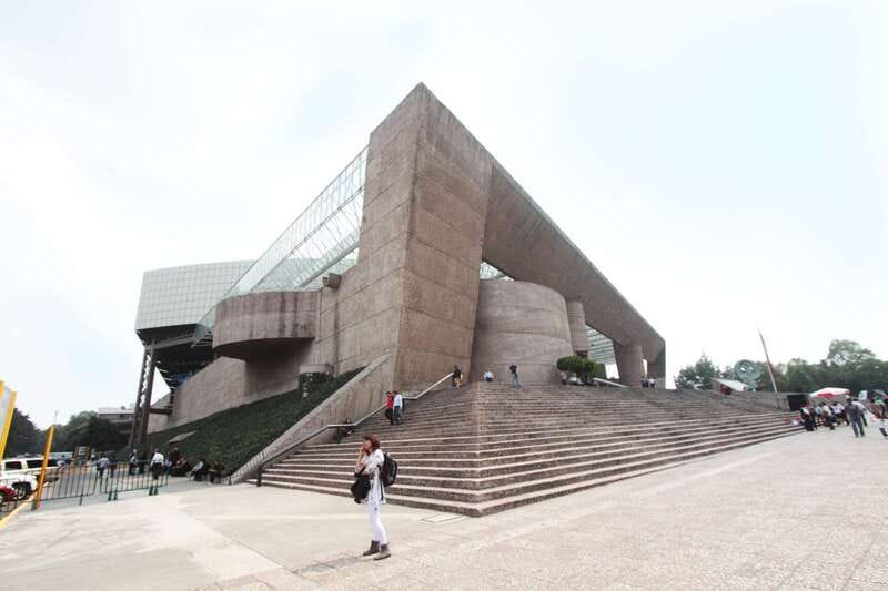Mexico City tour & Anthropology Museum Tour - UNESCO historic center: cathedral views and a clean start