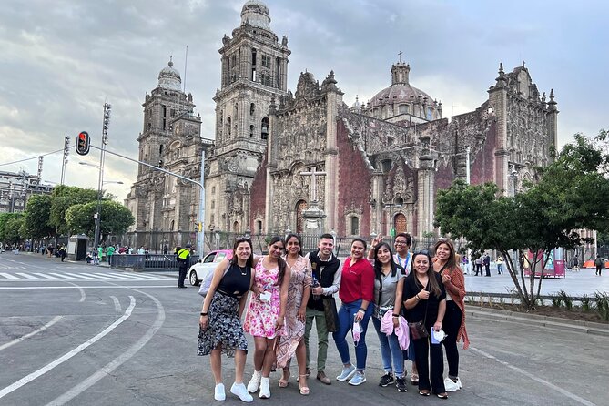 Mexico City Tour Bilingual Tour - Meeting up and avoiding morning headaches