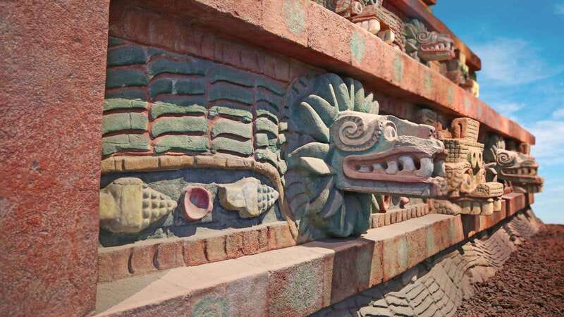 Mexico City: Trip to Teotihuacan Pyramids & Guadalupe Shrine - Starting at Turibus Tours: timing, meeting point, and bus reality