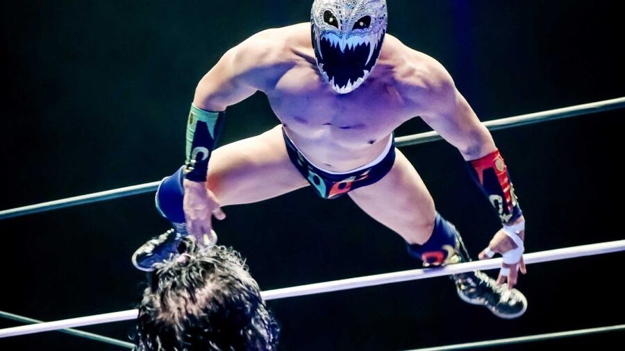 Mexico City: Turiluchas Amazing Wrestling Show - The Wrestler Conversation on the Bus: Use It to Watch Better