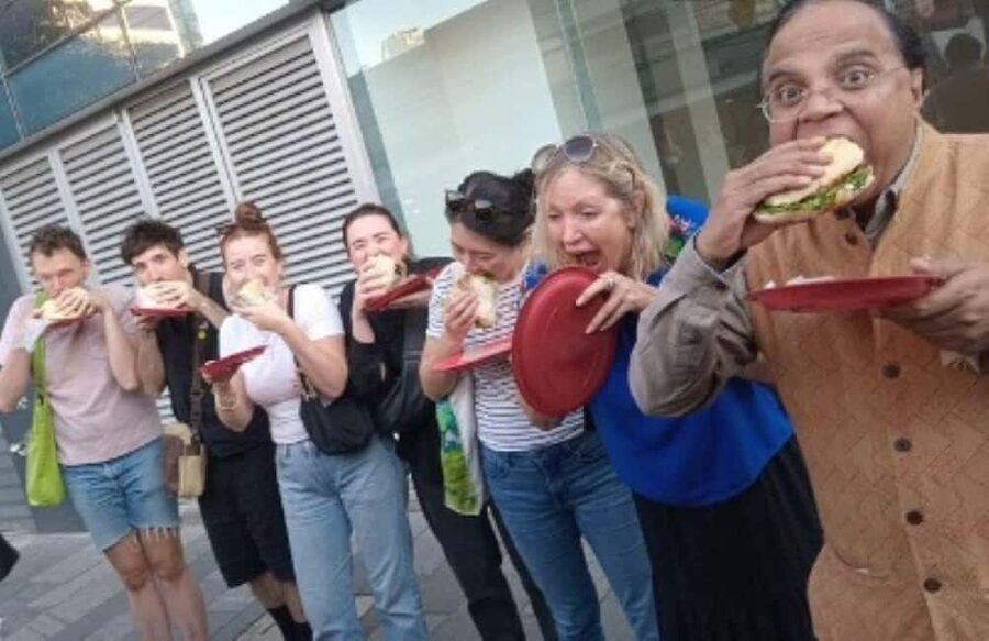 Mexico City: Vegan and Vegetarian Street Food Adventure - Zona Rosa finish: eat more, then reset with a drink
