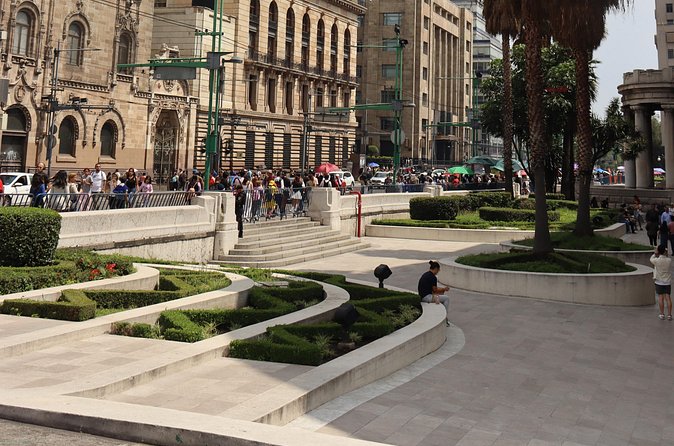 Mexico City Walking Tour - House of Tiles, architecture plus legends