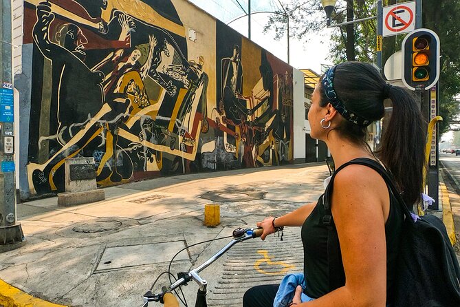 Mexico Off the Beaten Track: Street Food & Bikes — All Inclusive - La Condesa First Stop: Tamales or Tacos, plus a Group Break