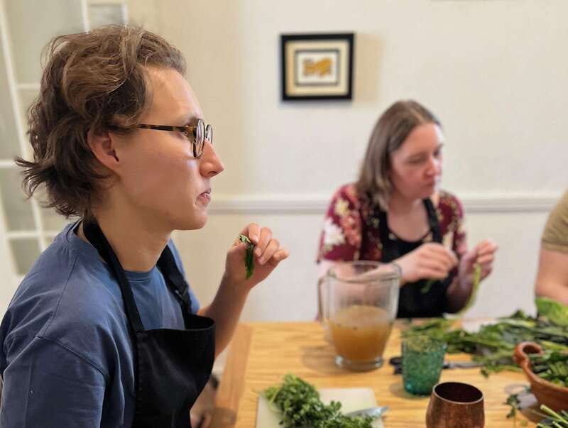 Muchos moles: Multi-variety mole cooking class and feast - Green mole with crisp green leaves: a refreshing change